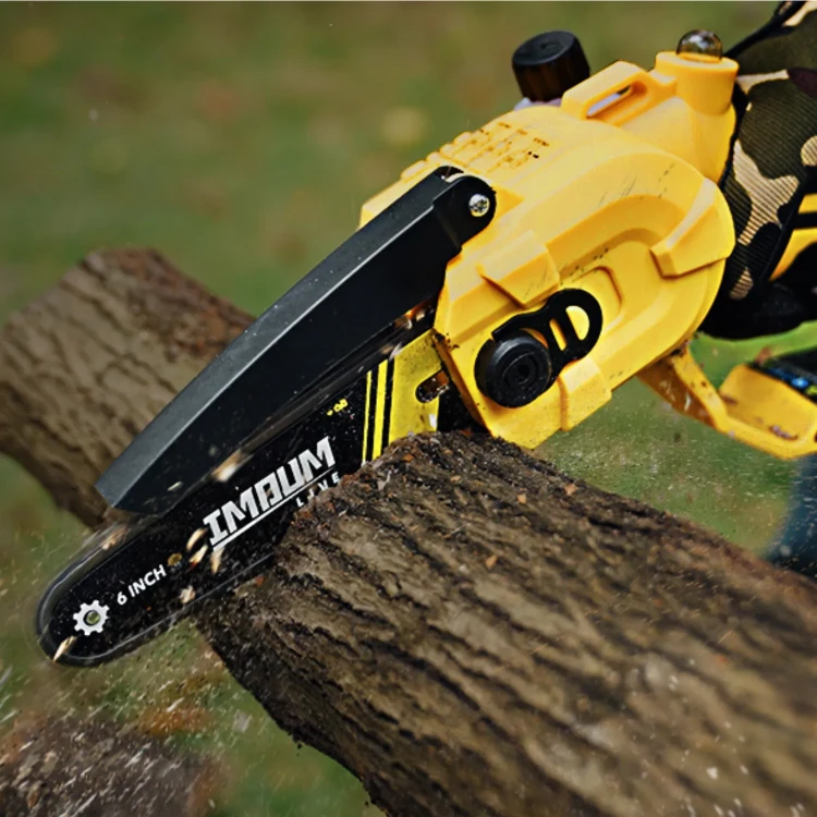 Pilarka akumulatorowa DLJS6 do sezonowych porządków i całorocznych prac w ogrodznie