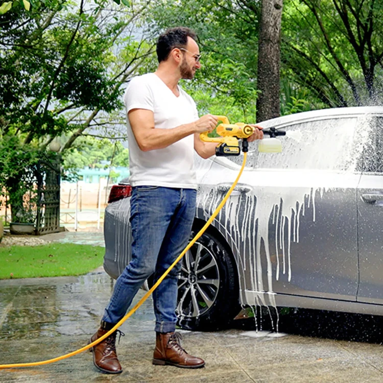 Myjka ciśnieniowa akumulatorowa GYQXJ dla użytkowników domowych i potrzebujących mobilnego sprzętu tam gdzie nie ma dostępu do zasilania sieciowego