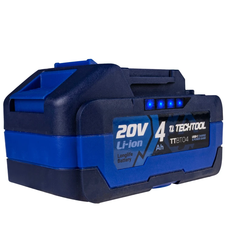 Akumulator z zestawu pilarki akumulatorowej TTCS08 na wysięgniku z dodatkowym łańcuchem