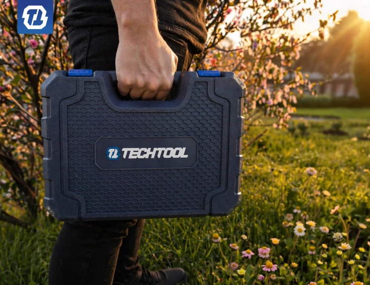 sekator akumulatorowy w poręcznej walizce TECHTOOL