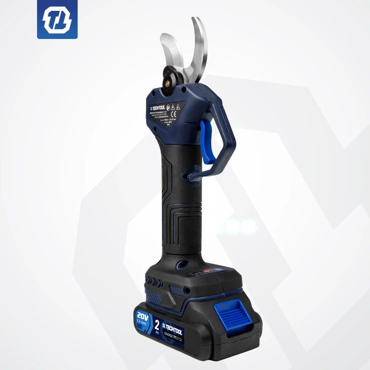 sekator teleskopowy akumulatorowy prace w sadzie